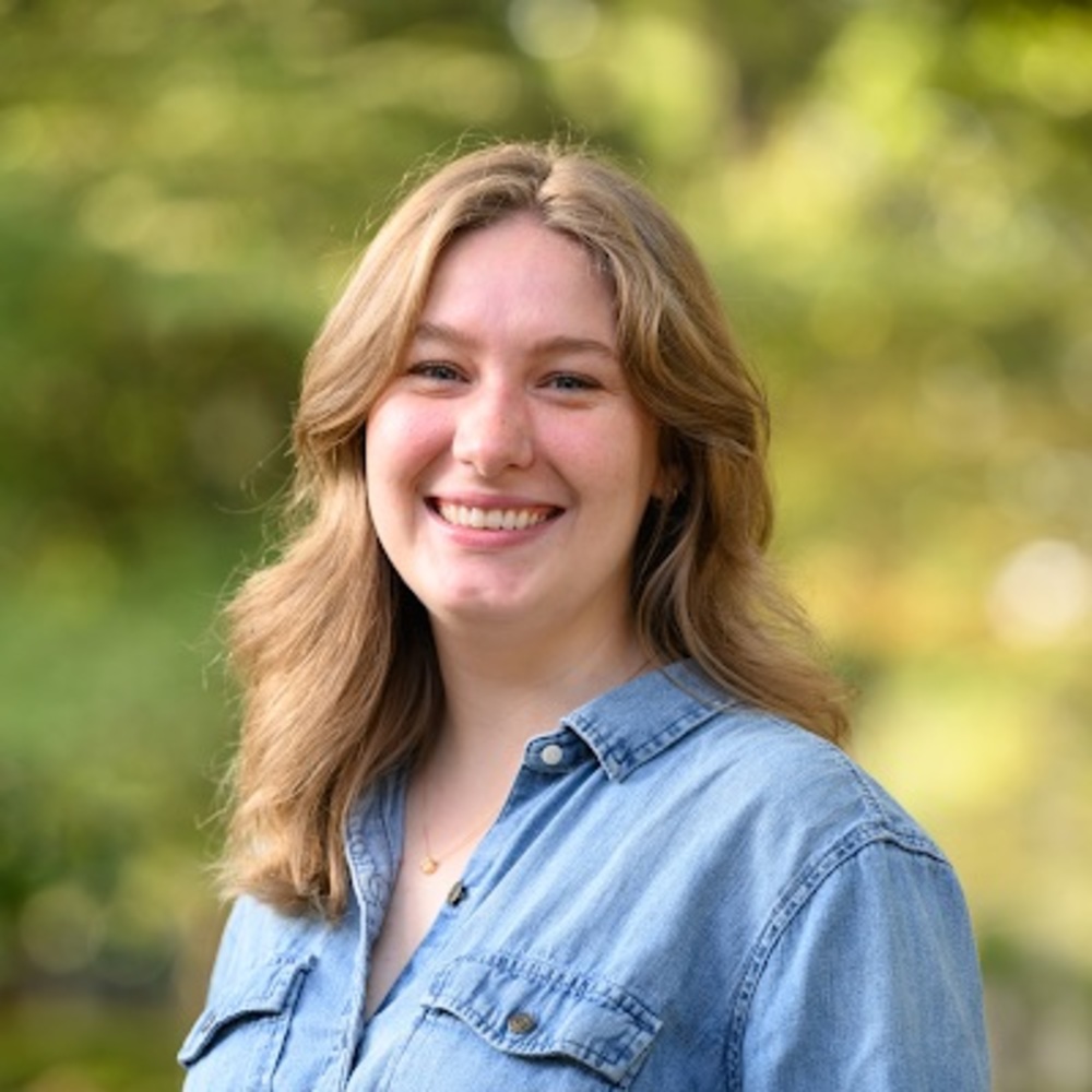 Meet your Posher, Caroline